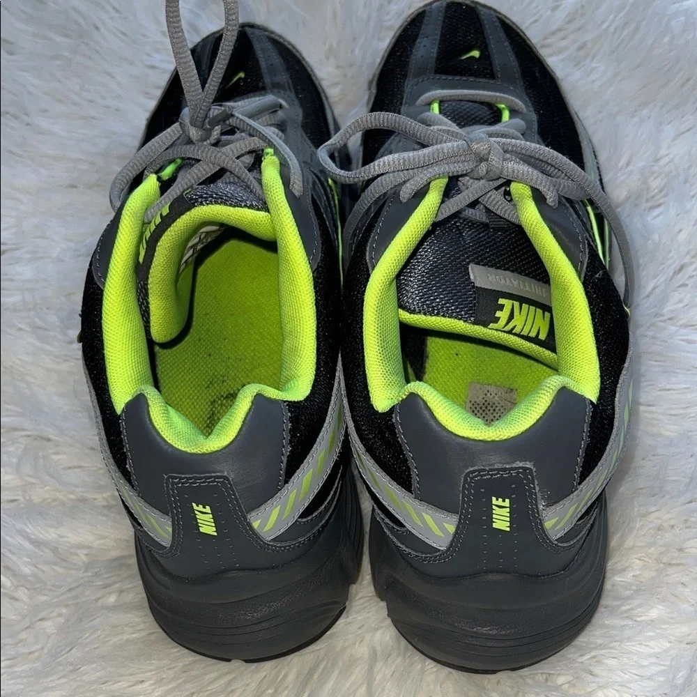 Nike Initiator 394055-023 Running Shoes Men's Sz: 9 Neon Green Black - Used